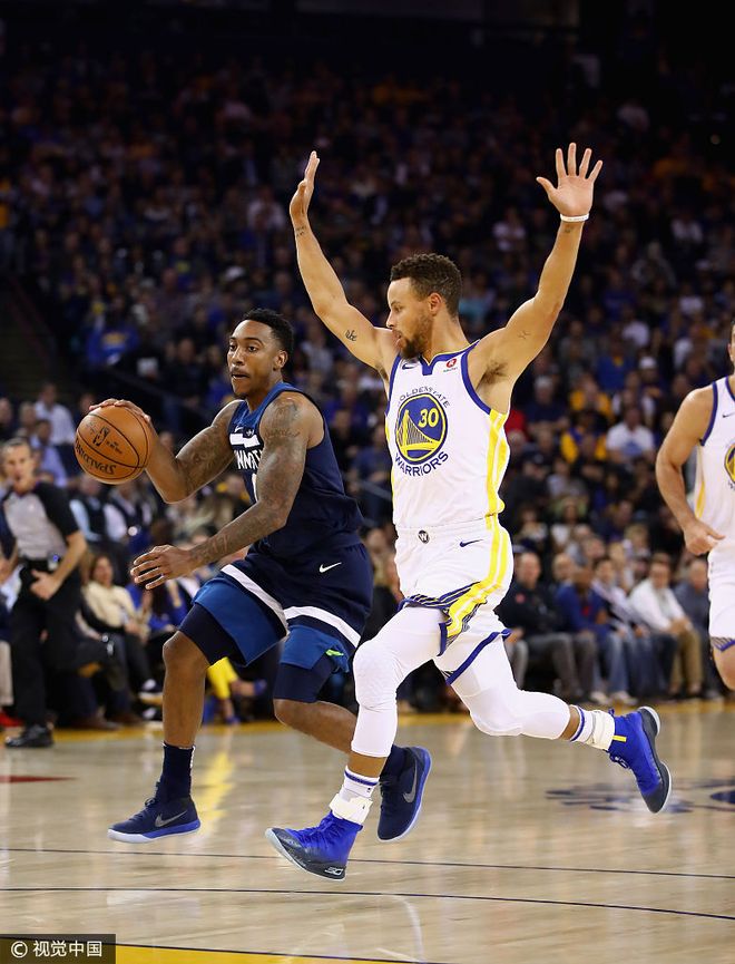 九游-包含刚刚！明尼苏达森林狼关键时刻临场应变赛前里昂调整名单以备欧篮联，克里夫兰骑士单刀错失的词条